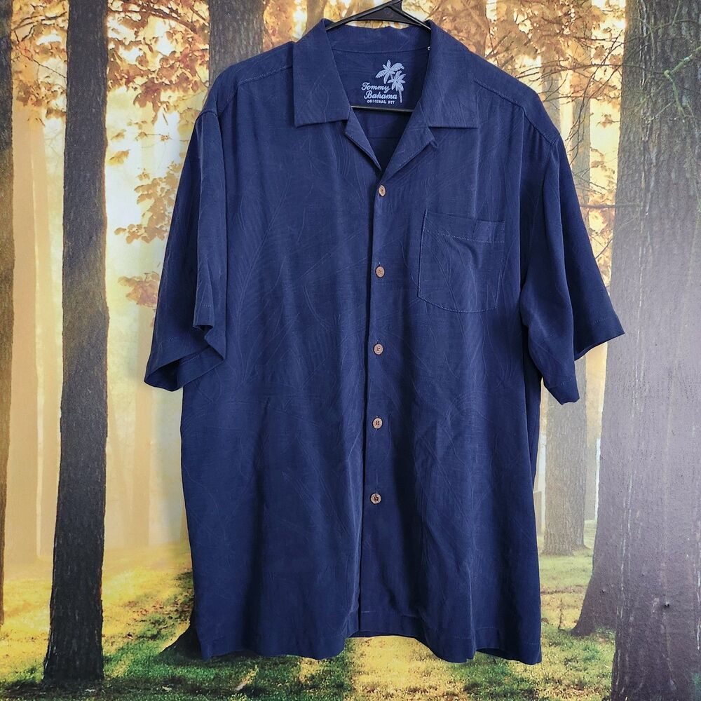 Tommy Bahama 100% Silk Mens Medium Dark Blue Short Sleeve Shirt Woven Pattern